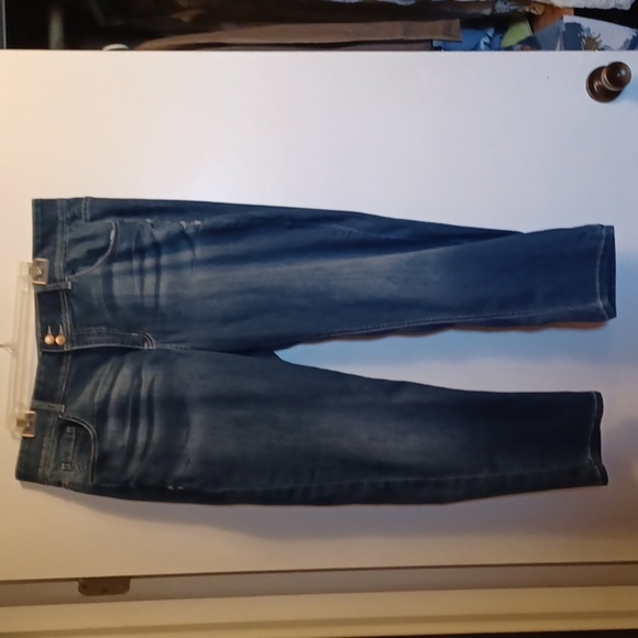 LANE BRYANT CROPPED JEANS, SIZE 18, TIGHTER TUMMY TECHNOLOGY. - Picture 2 of 11